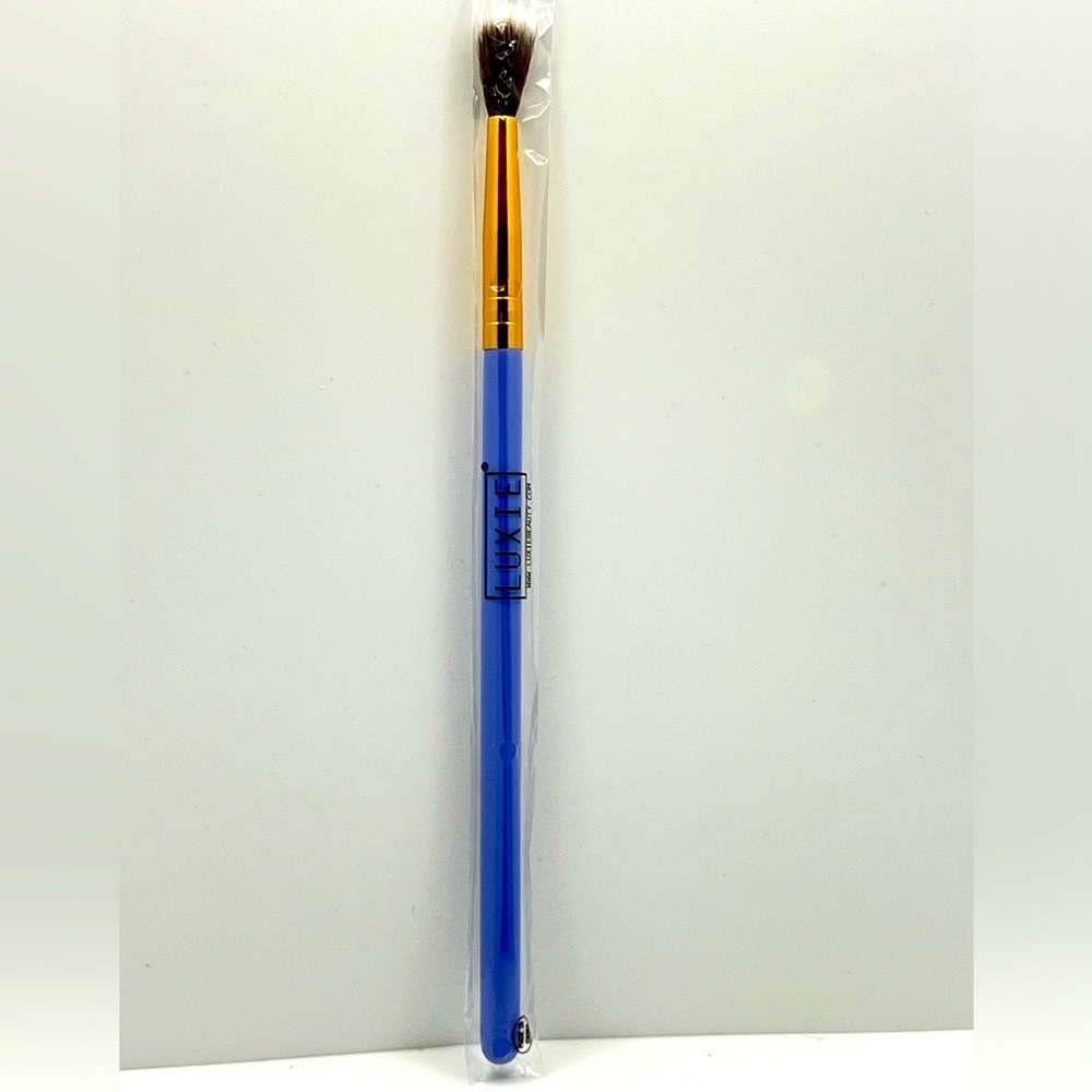 $6 🌸 LUXIE ~ # 237 Blending Brush ~ Eyeshadow ~ NEW